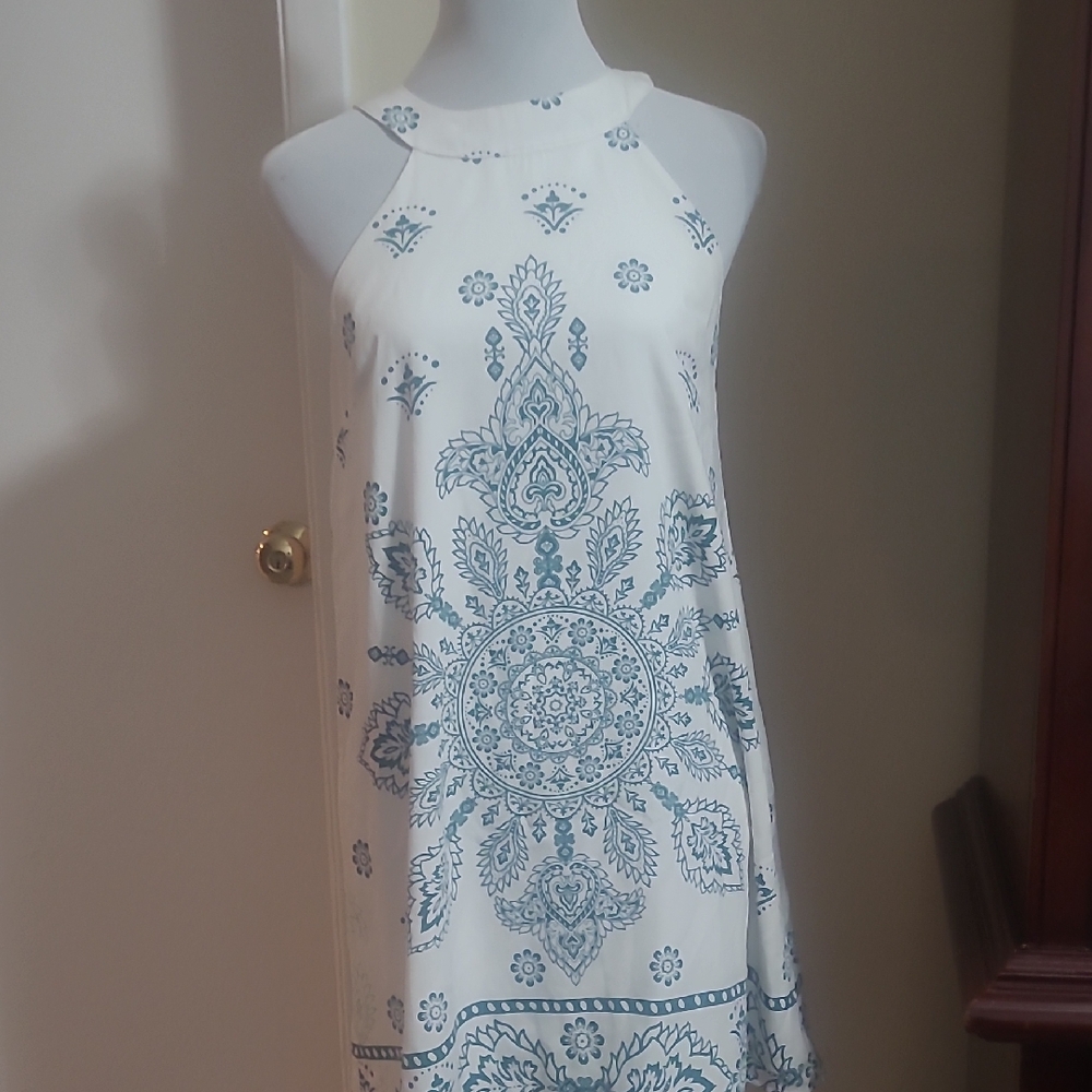 White and Blue Sleeveless Halter Sundress FIilly Flair Medium